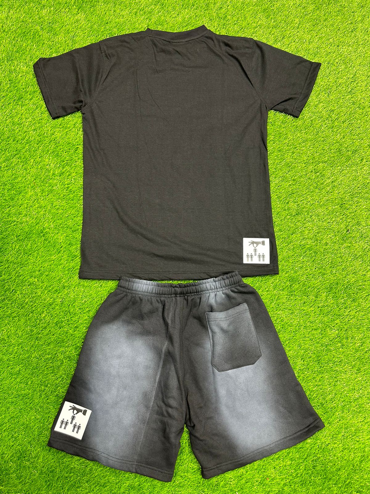 (Black sundry) T-shirt/shorts set