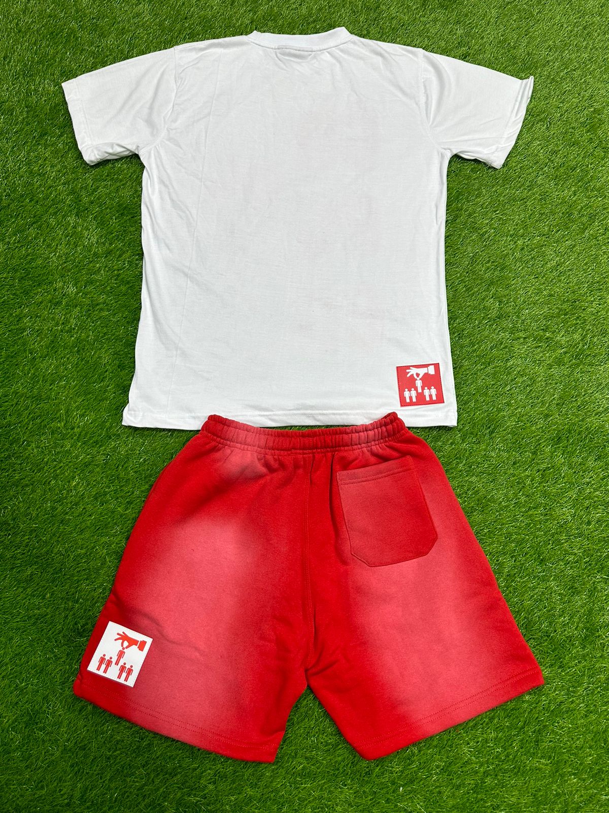 (Red sundry) T-shirt/short set